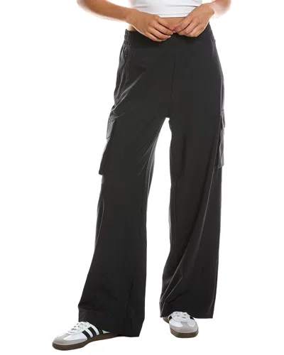 Beyond Yoga 30in City Chic Cargo Pant In Black