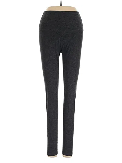 Pre-owned Beyond Yoga Active Pants In Gray