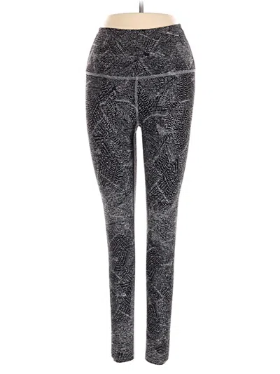 Pre-owned Beyond Yoga Active Pants In Gray