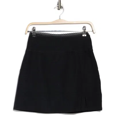 Beyond Yoga Allure Lace Trim Miniskirt In Darkest Night