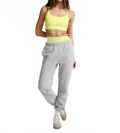 Beyond Yoga Back To It Strappy Bra In Electric Lime Heather In Yellow