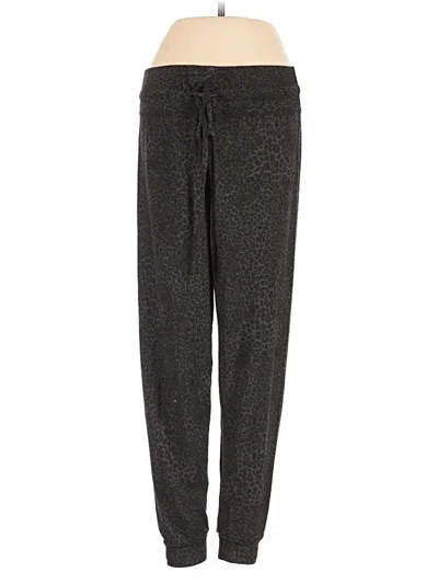 Pre-owned Beyond Yoga Casual Pants In Gray