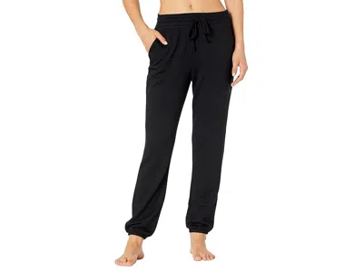 Beyond Yoga Cozy Fleece Weekend Sweatpants In Black