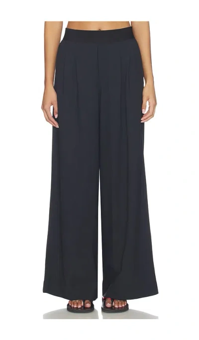 Beyond Yoga Exposed Elastic Trousers In Blue