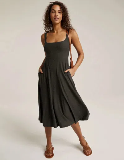 Beyond Yoga Featherweight At The Ready Dress Navy Square Neck Gbo2147 In Green