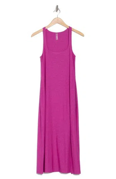 Beyond Yoga Featherweight Getaway Split Hem Midi Dress In Magenta Heather