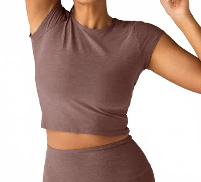 Beyond Yoga Featherweight Let Go Twist Back Tee In Rose Brush Heather