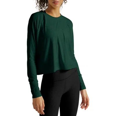 Beyond Yoga Featherweight Long Sleeve T-shirt In Green