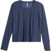 Beyond Yoga Featherweight Long Sleeve T-shirt In Nocturnal Navy