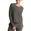 Beyond Yoga Featherweight Long Sleeve T-shirt In True Gray Heather