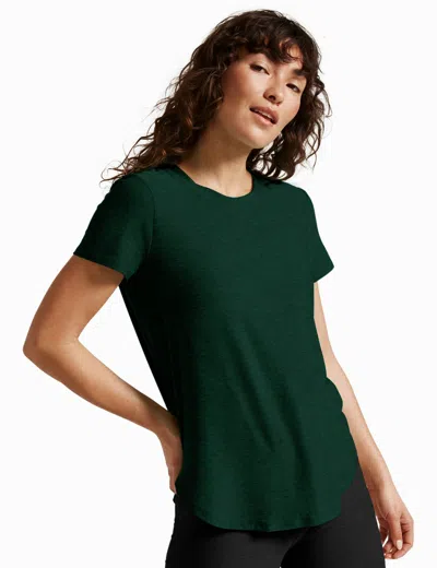 Beyond Yoga Featherweight On The Down Low Tee In Green