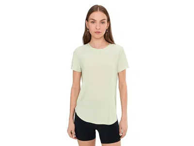Beyond Yoga Featherweight On The Down Low T-shirts In Green