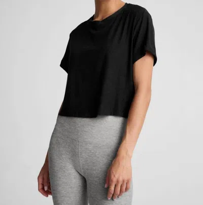 Beyond Yoga Featherweight Supreme Cropped Tee In Darkest Night In Nocturnal Navy