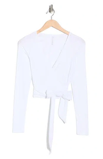 Beyond Yoga Featherweight Waist No Time Wrap Top In White