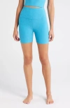 Beyond Yoga Keep Pace Space Dye Bike Shorts In Blue