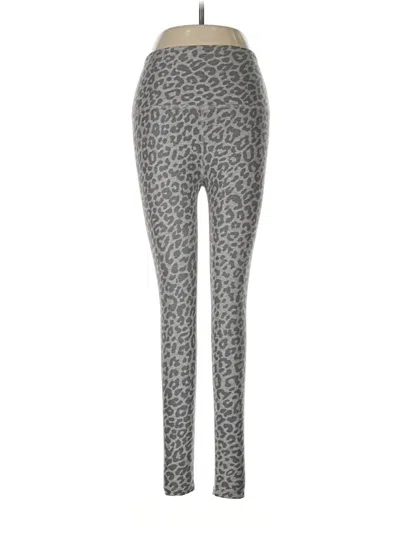 Pre-owned Beyond Yoga Leggings In Gray