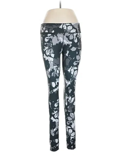 Pre-owned Beyond Yoga Leggings In Gray
