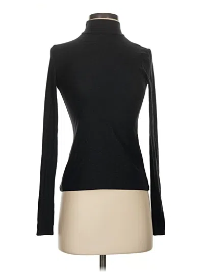 Pre-owned Beyond Yoga Long Sleeve Turtleneck In Black