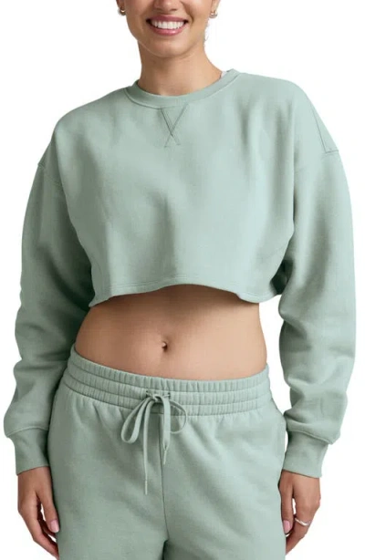 Beyond Yoga Luxefleece Boxy Crop Sweatshirt In Green