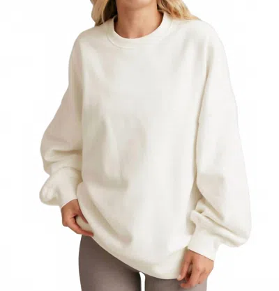 Beyond Yoga Luxefleece Oversized Sweatshirt In Fresh Snow In White
