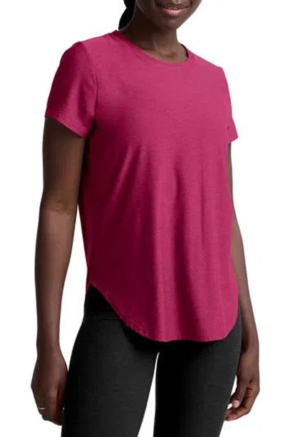 Beyond Yoga On The Down Low T-shirt In Sangria Heather