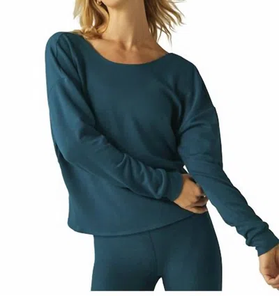 Beyond Yoga Plot Twist Reversible Pullover In Majestic Blue