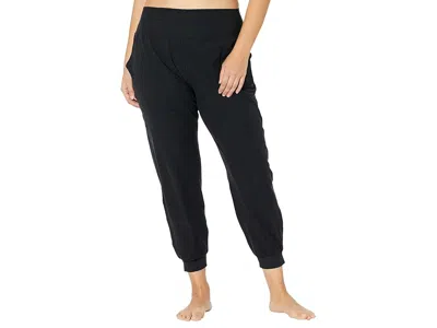 Beyond Yoga Plus Size Spacedye Midi Joggers In Black