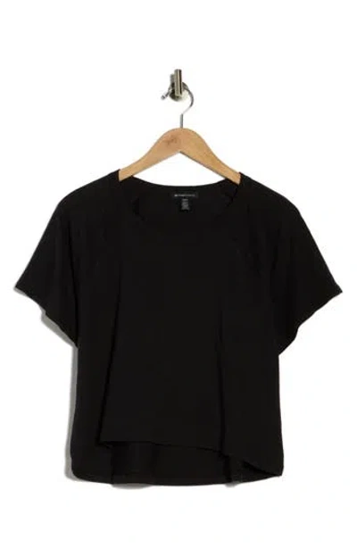 Beyond Yoga Signature High-low Cropped T-shirt In Black