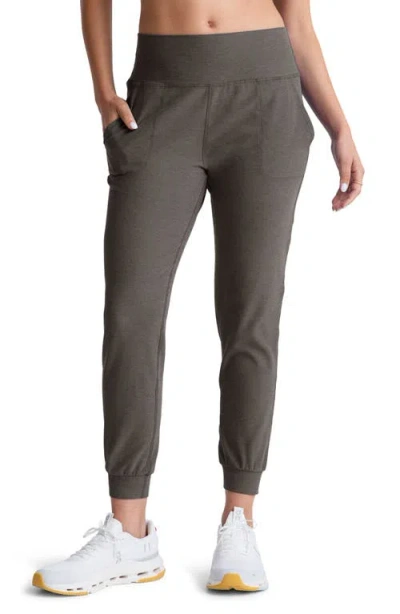 Beyond Yoga Space Dye Joggers In True Gray Heather