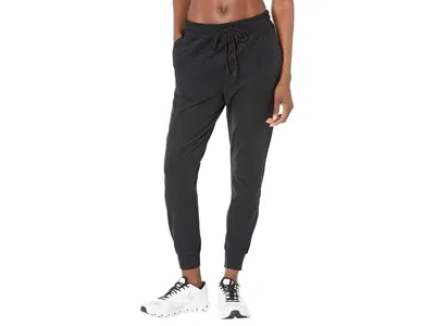 Beyond Yoga Spacedye Commuter Midi Joggers In Black