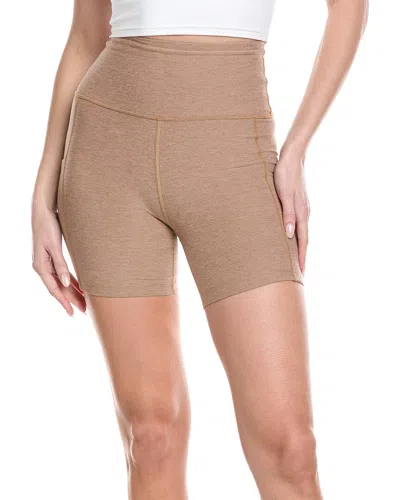 Beyond Yoga Spacedye Keep Pace Pocket 5in Short In Neutral