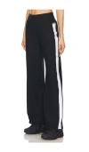 Beyond Yoga Spacedye Laid Back Stripe Pant In Black
