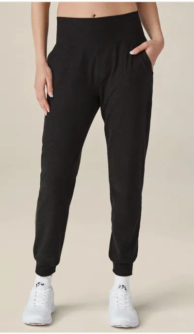 Beyond Yoga Spacedye Midi Jogger In Darkest Night In Multi