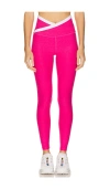 Beyond Yoga Spacedye Outlines High Waisted Midi Legging In Vivid Pink Heather & Cloud White