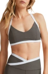 Beyond Yoga Spacedye Outlines Sports Bra In True Gray Heather