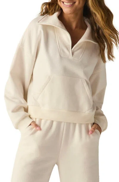 Beyond Yoga Street Smart Johnny Collar Fleece Sweatshirt In White