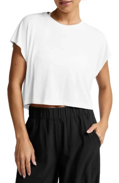 Beyond Yoga Featherweight Supreme Cropped Tee In White