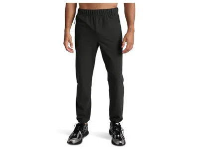 Beyond Yoga Train Joggers In Black