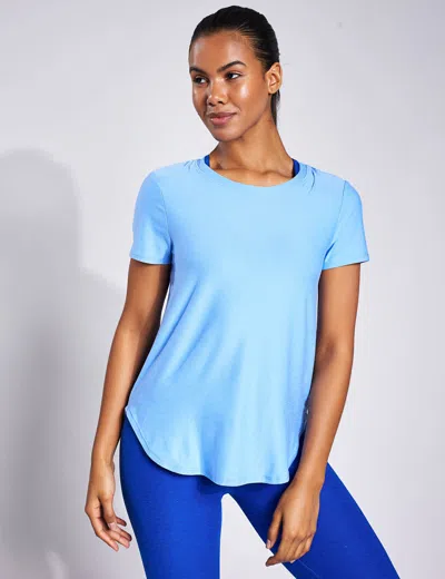 Beyond Yoga Featherweight On The Down Low Tee In Blue