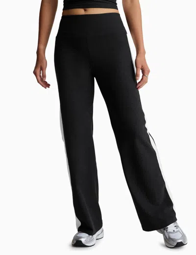 Beyond Yoga Women's Spacedye Line Up Wide Leg Pant In Black