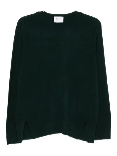 Beyou Side-split Round-neck Sweater In Green