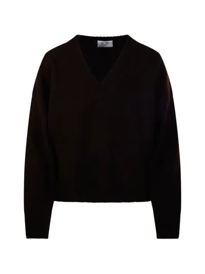 Beyou V-neck Sweater In Black