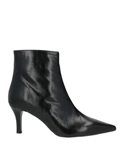 Bianca Di Woman Ankle Boots Black Size 9 Leather