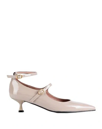Bianca Di Woman Pumps Beige Size 11 Soft Leather
