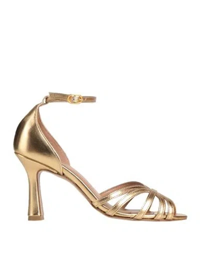 Bianca Di Woman Sandals Gold Size 8 Soft Leather