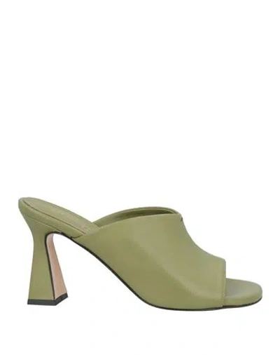 Bianca Di Woman Sandals Sage Green Size 6 Leather
