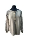 BIBI FRENCH TERRY HENLEY TOP WITH ORGANZA SLEEVES IN BEIGE