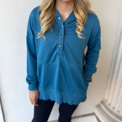 Bibi Hooded Pullover In Teal In Blue