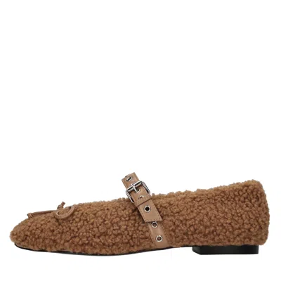 Bibi Lou Flat Shoes In Brown