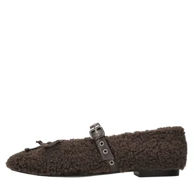 Bibi Lou Flat Shoes In Brown